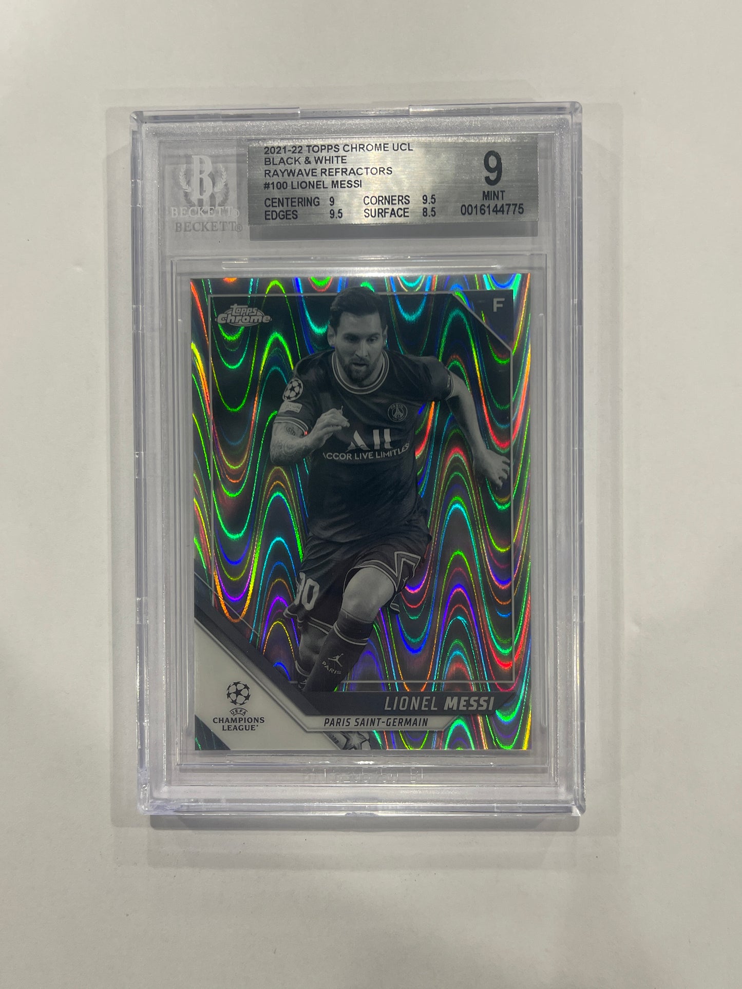 Lionel Messi BGS 9 Black & White Raywave Refractor 2021/22 Topps Chrome UCL